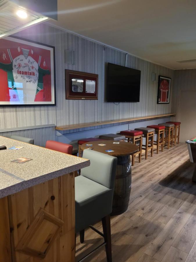 O'Connors Bar Restaurant And Guesthouse Dromore  Экстерьер фото