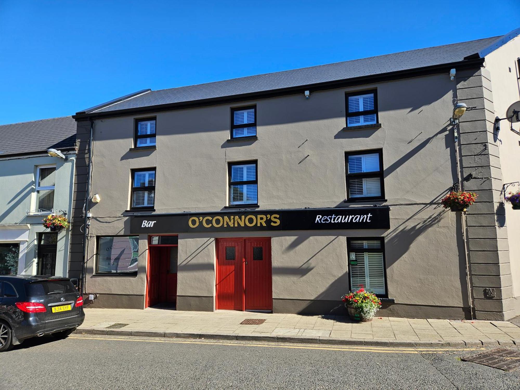 O'Connors Bar Restaurant And Guesthouse Dromore  Экстерьер фото